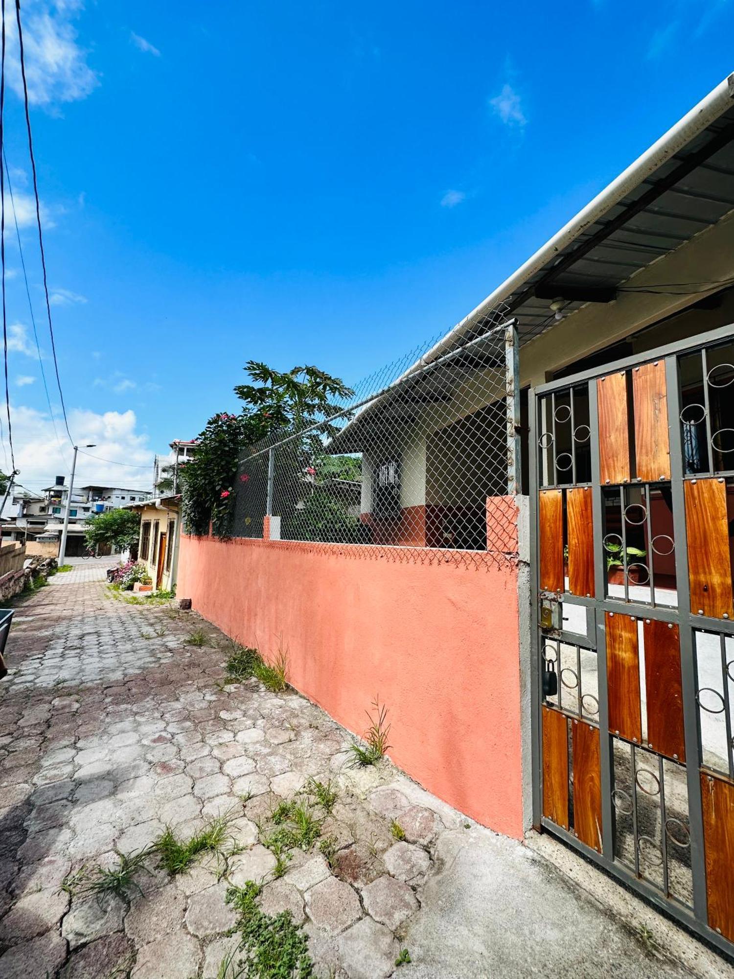 Casa Independiente Puerto Ayora  Exterior foto